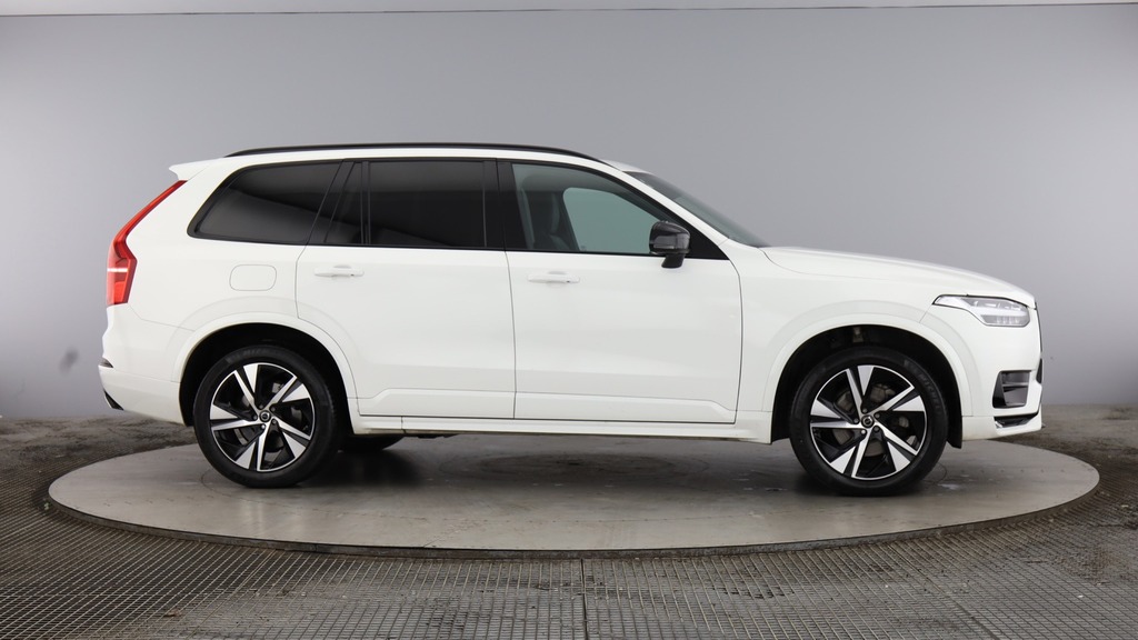 Volvo XC90 R-design White #2