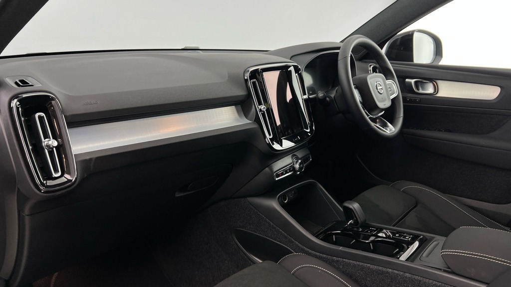 Volvo XC40 Plus Dark Blue #6