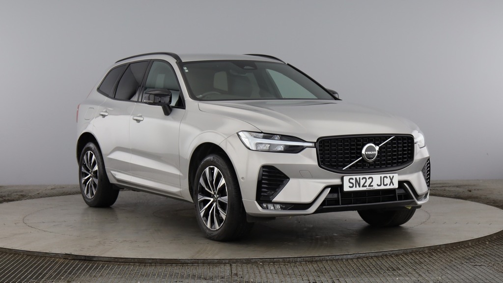 Volvo XC60 Plus Silver