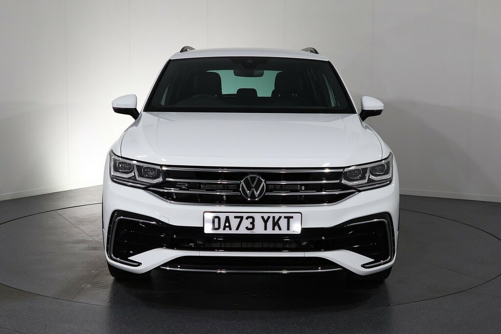Volkswagen Tiguan R-line Edition White #2
