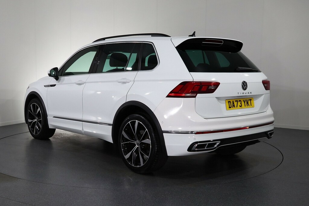 Volkswagen Tiguan R-line Edition White #5