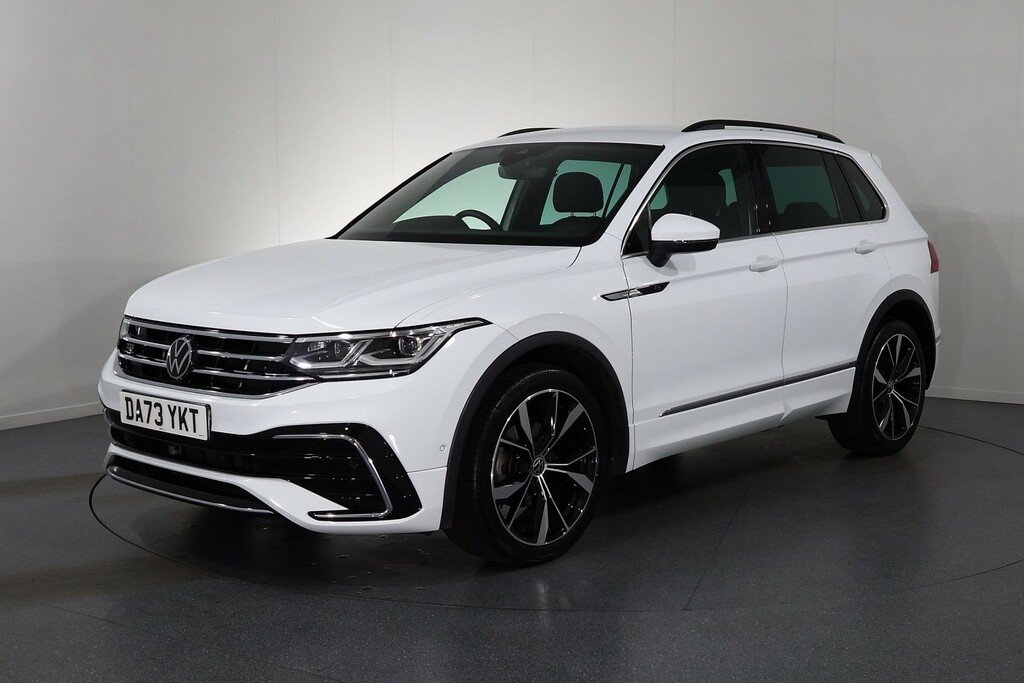 Volkswagen Tiguan R-line Edition White #3