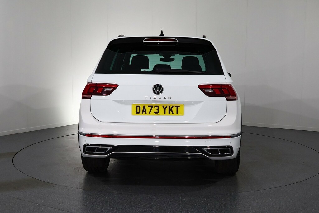 Volkswagen Tiguan R-line Edition White #6