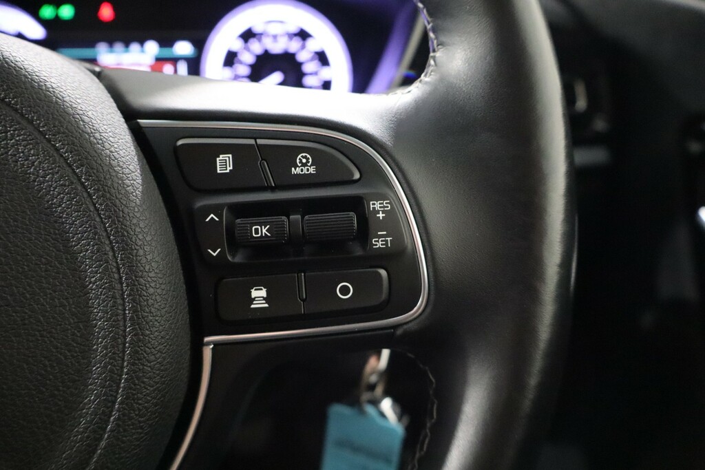 Kia Niro Niro 1.6 Gdi Hybrid 2 Dct Estate Red #17