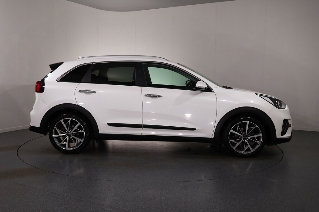 Kia Niro Niro 1.6 Gdi Hybrid 2 Dct Estate Red #8