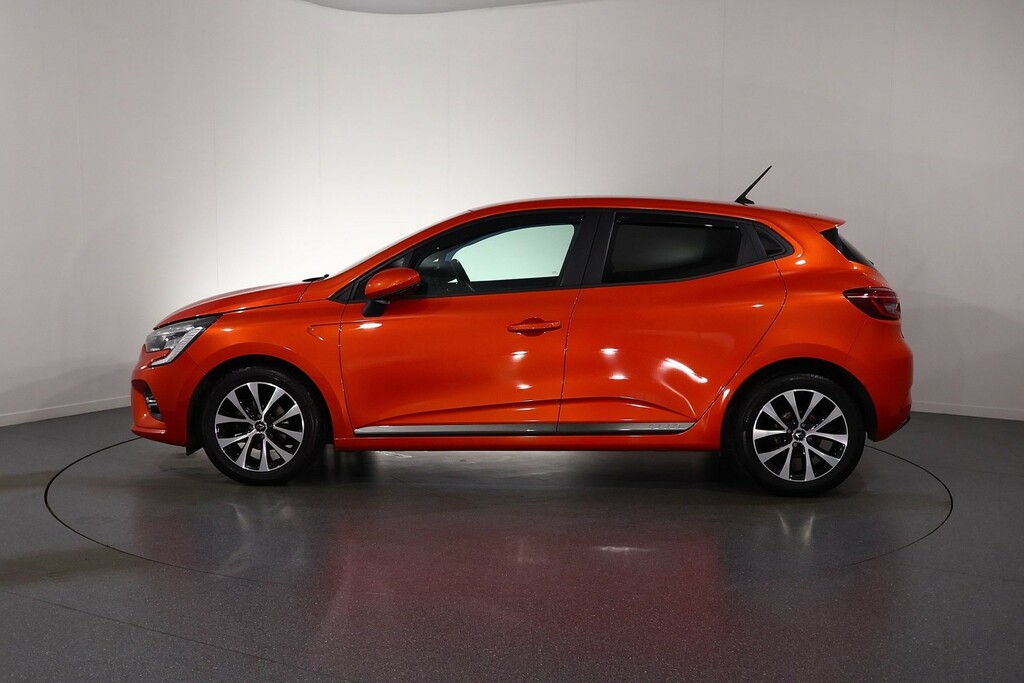 Renault Clio Iconic Orange #4