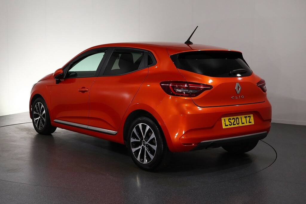 Renault Clio Iconic Orange #5