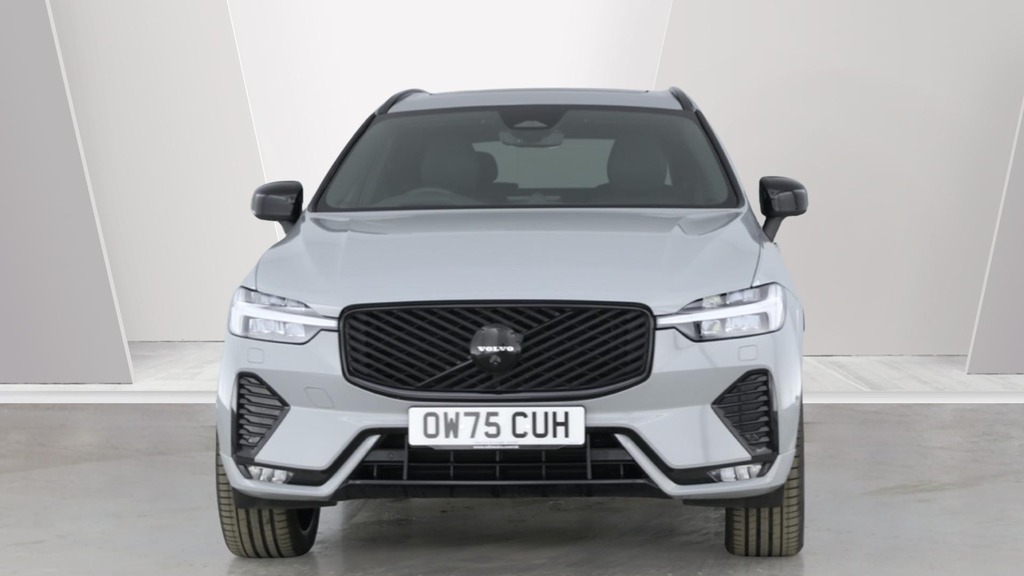 Volvo XC60 Ultra Black Edition Grey #4