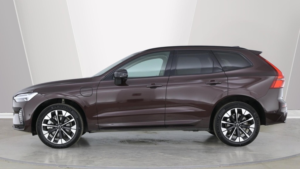 Volvo XC60 Ultra Dark Red #5