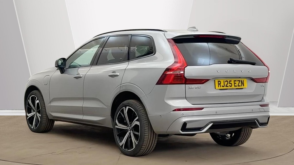 Volvo XC60 Ultra Bright Silver #5
