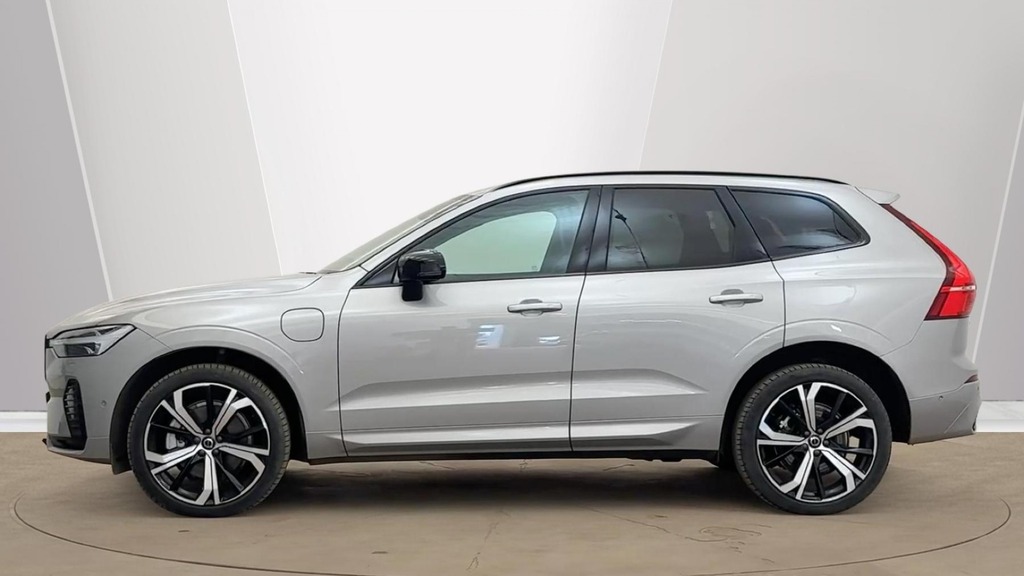 Volvo XC60 Ultra Bright Silver #6