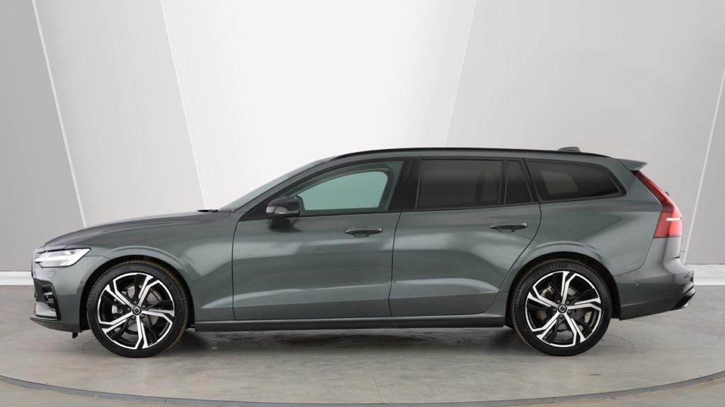 Volvo V60 Ultra Green #2