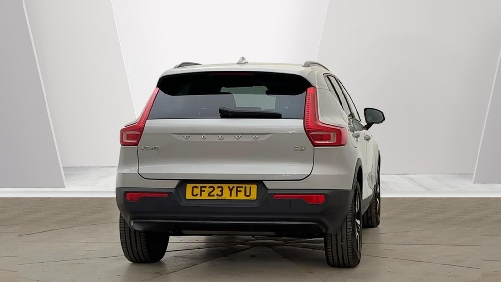 Volvo XC40 Plus Dark Silver #4