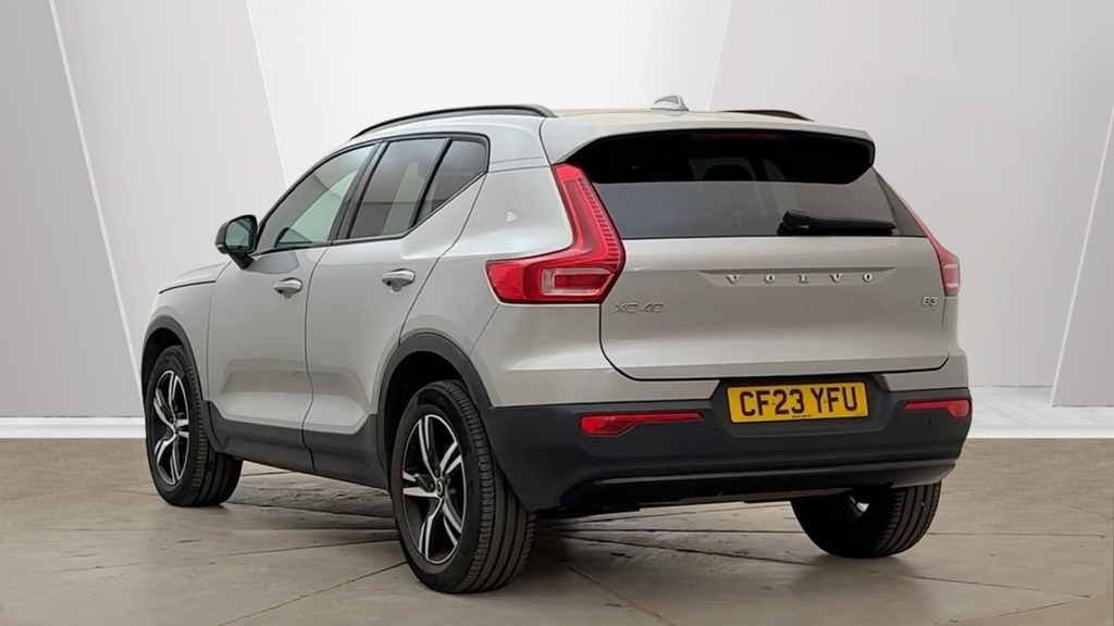 Volvo XC40 Plus Dark Silver #5