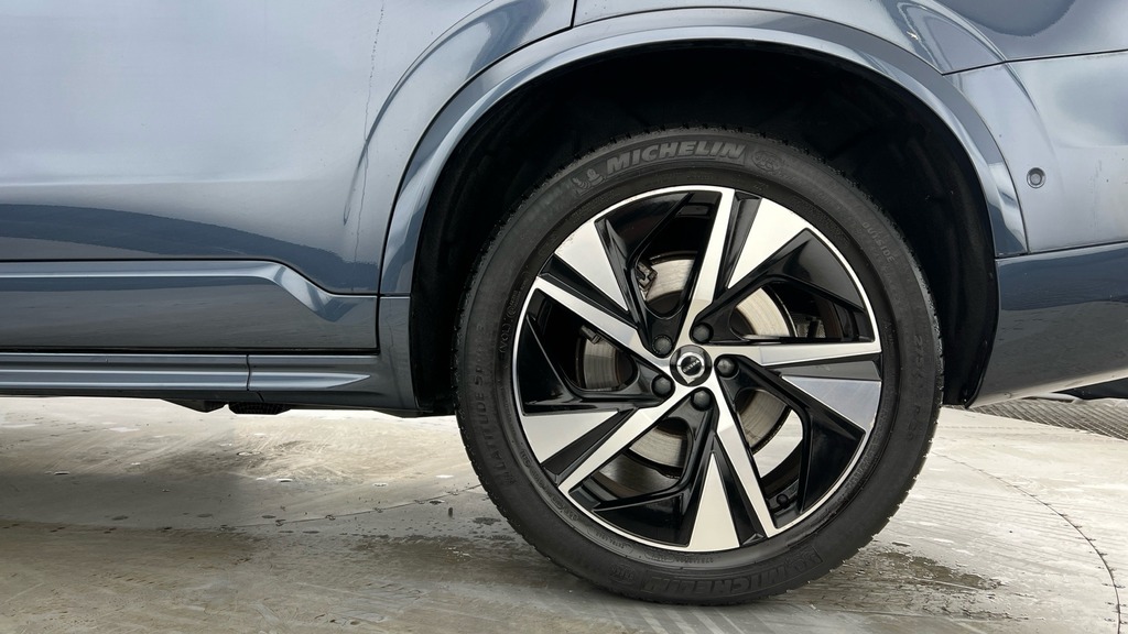 Volvo XC90 Plus Blue #4