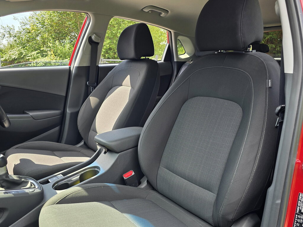 Hyundai Kona 1.6 H-gdi Premium Suv Hybrid Dct Euro 6 Red #3