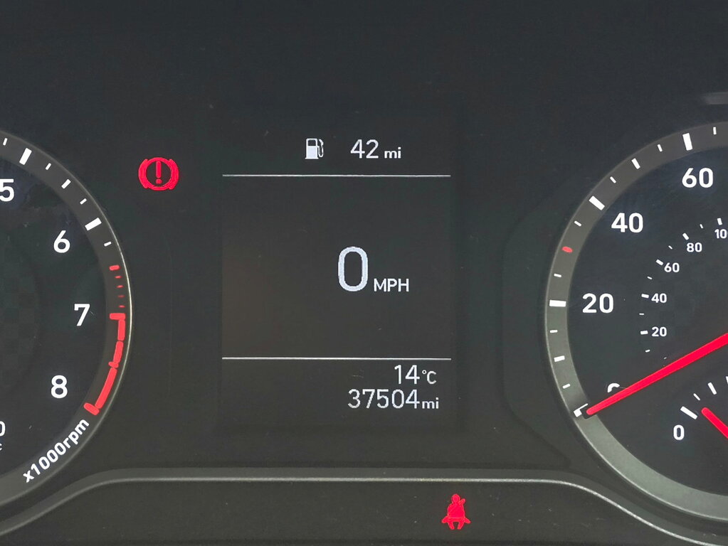 Hyundai I10 1.2 Mpi Se Connect Red #7