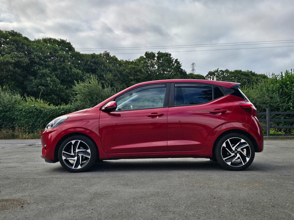 Hyundai I10 1.2 Mpi Se Connect Red #16