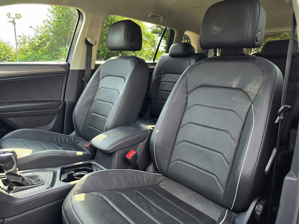Volkswagen Tiguan Allspace 1.5 Tsi Life Suv Dsg Euro 6 Ss 150 Grey #2