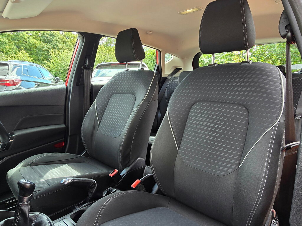 Ford Fiesta 1.1 Ti-vct Zetec Hatchback Euro Red #3