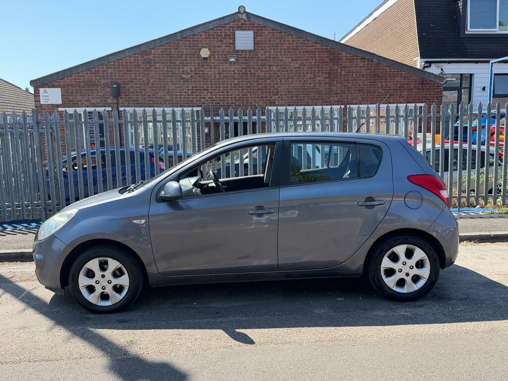 Hyundai I20 1.4 Comfort Euro 4 Grey #5