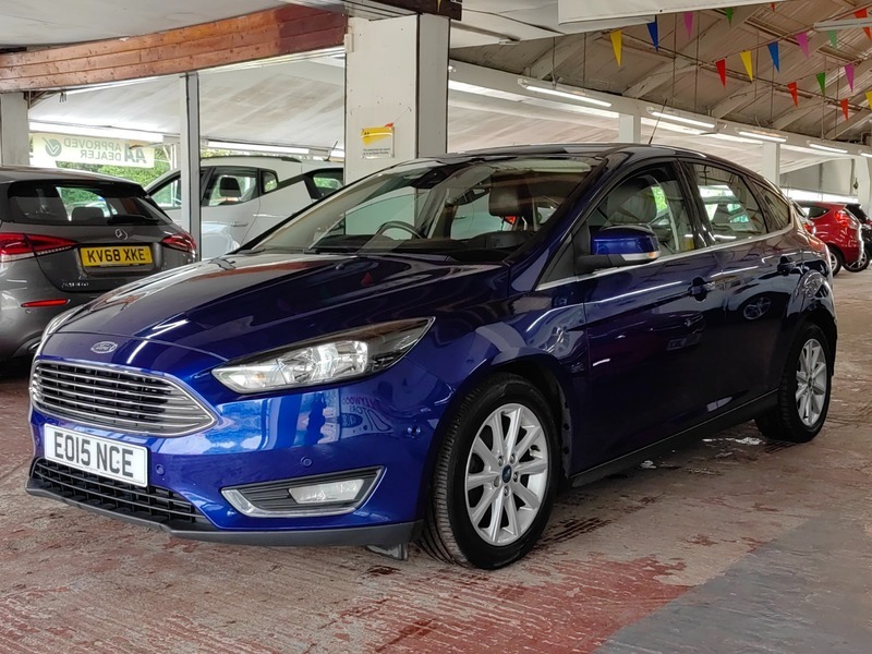 Ford Focus 1.0T Ecoboost Titanium Hatchback Blue #3