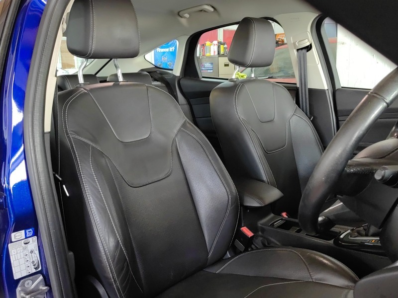 Ford Focus 1.0T Ecoboost Titanium Hatchback Blue #6