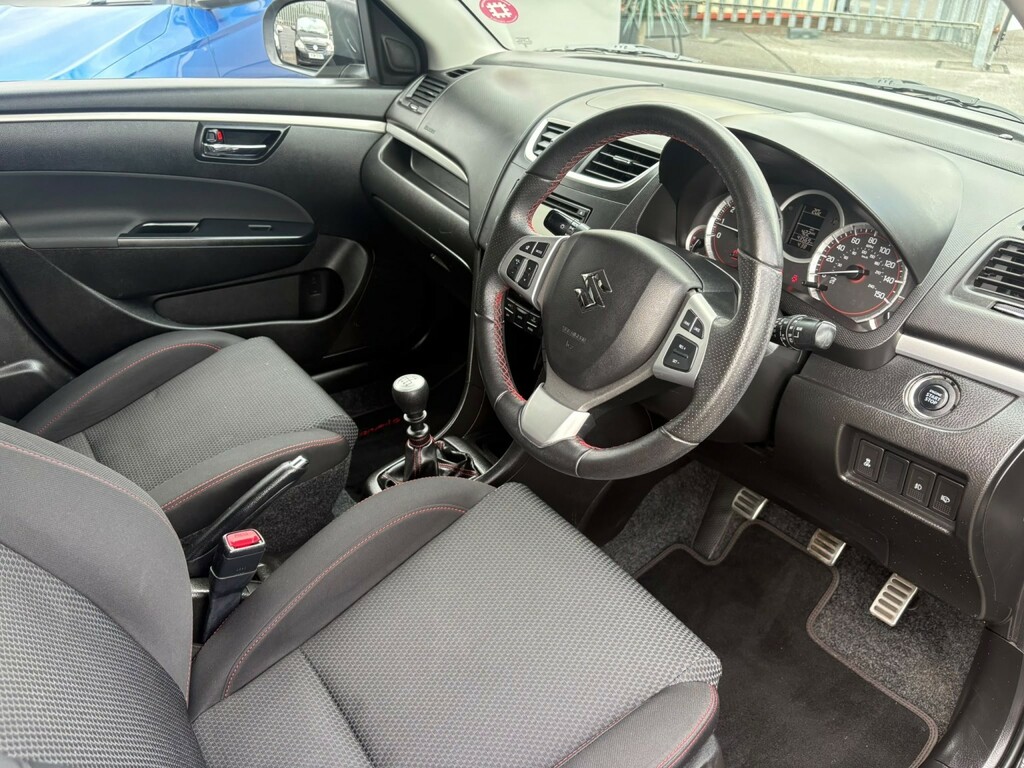 Suzuki Swift Hatchback 1.6 Sport 201515 Black #5