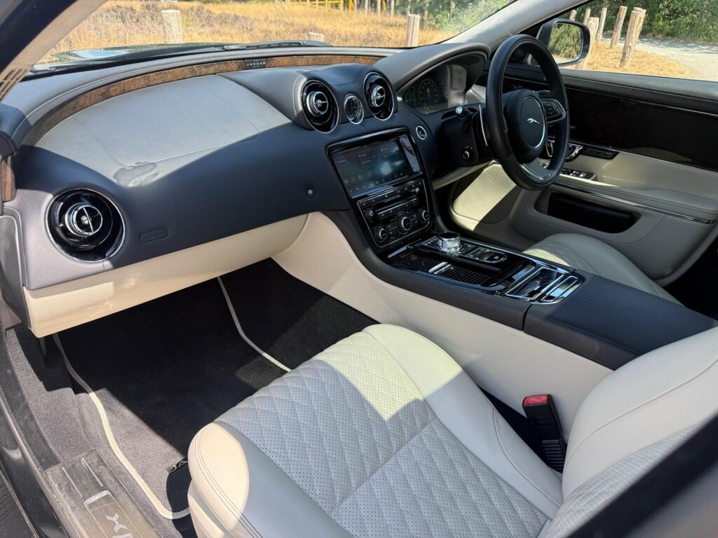 Jaguar XJ Xjl V6 D Black #23