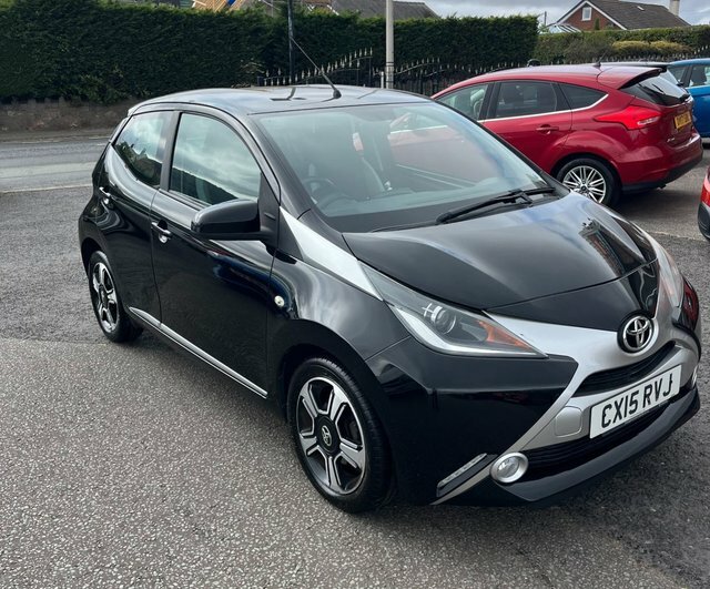 Toyota Aygo 1.0 Vvt-i X-clusiv Hatchback Black