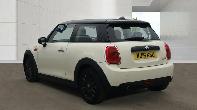 Mini Hatch 1.5 Cooper Hatchback White #3