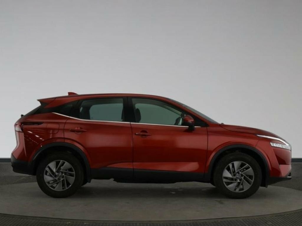 Nissan Qashqai 1.3L Acenta Premium Red #2