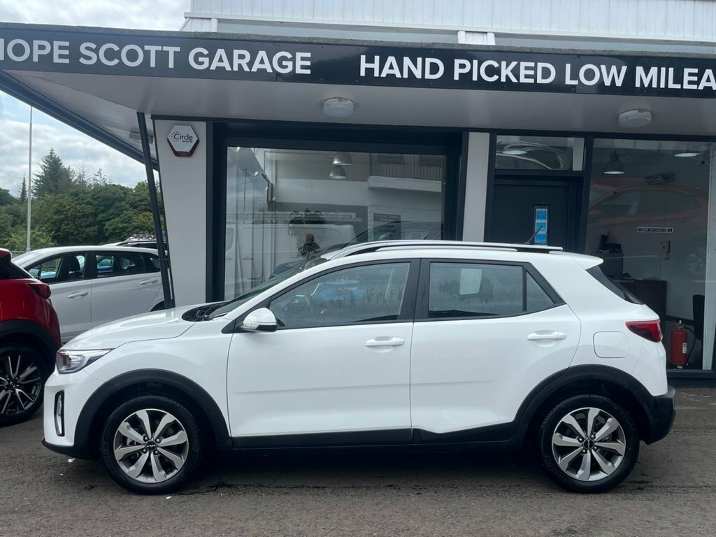 Kia Stonic 1L 2 White #2