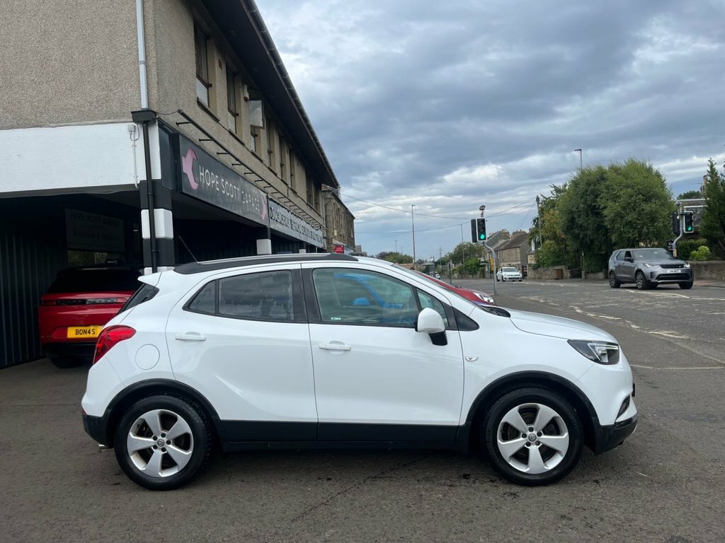 Vauxhall Mokka X 1.6L Active White #2