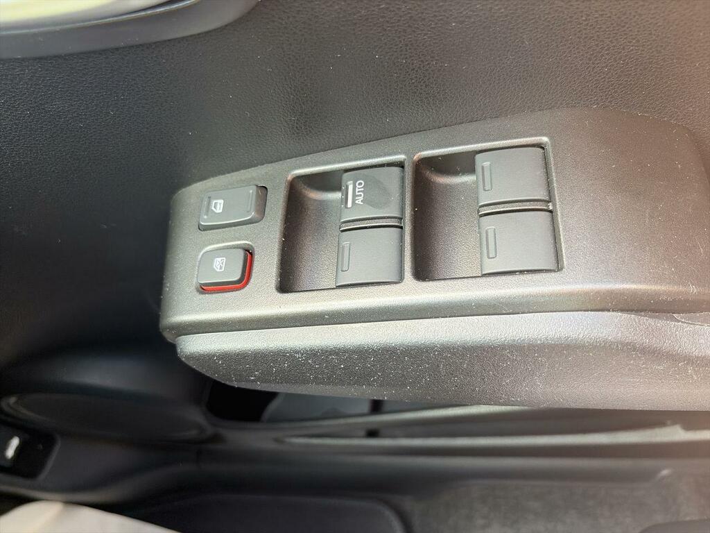 Honda Jazz 1.2 I Vtec S Hatchback Red #33
