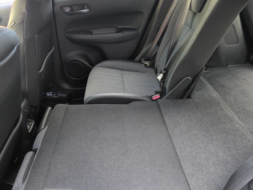 Honda Jazz 1.5 I-mmd Crosstar Advance Ecvt Blue #22