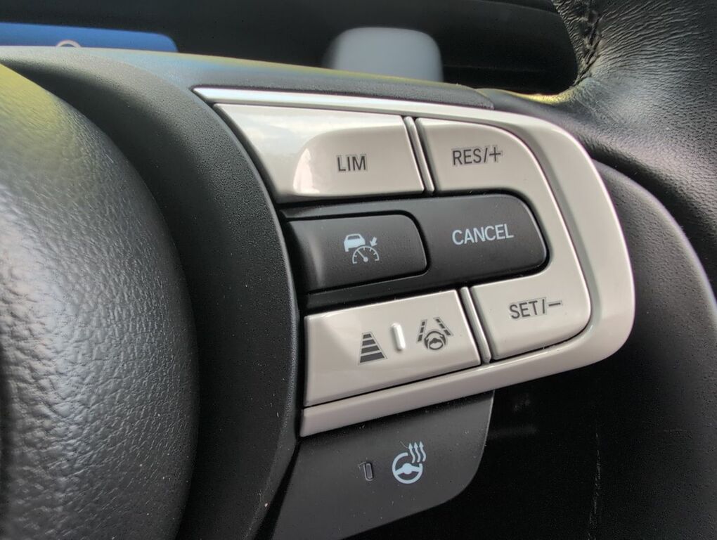 Honda Jazz 1.5 I-mmd Crosstar Advance Ecvt Blue #24