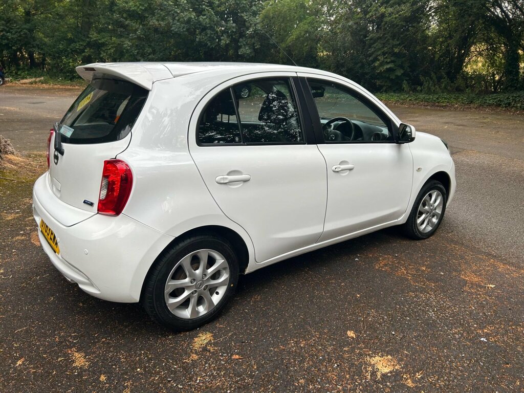 Nissan Micra Visia, 1 Former Keeper White #17