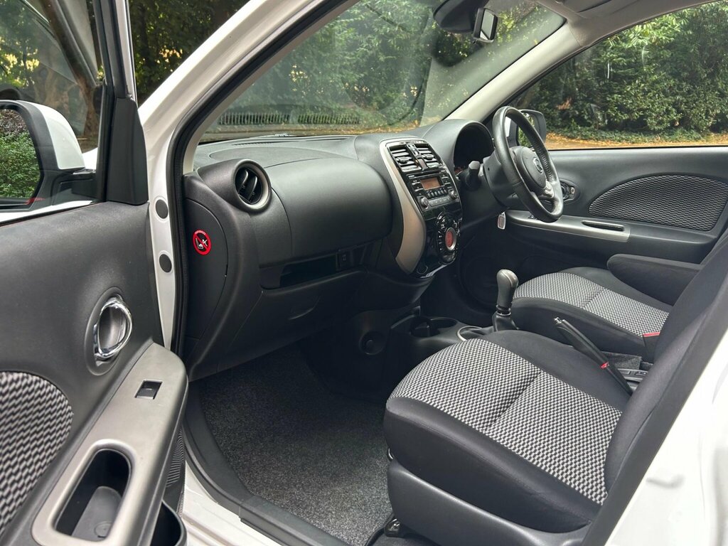 Nissan Micra Visia, 1 Former Keeper White #20