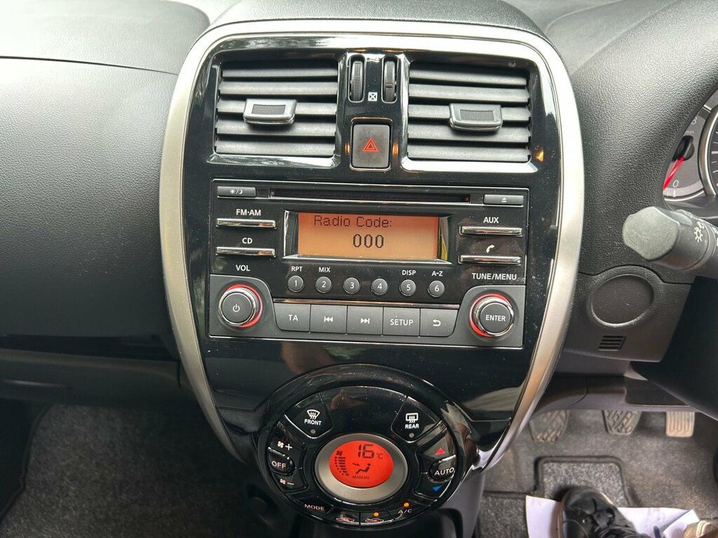 Nissan Micra Visia, 1 Former Keeper White #25