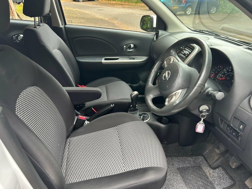 Nissan Micra Visia, 1 Former Keeper White #27