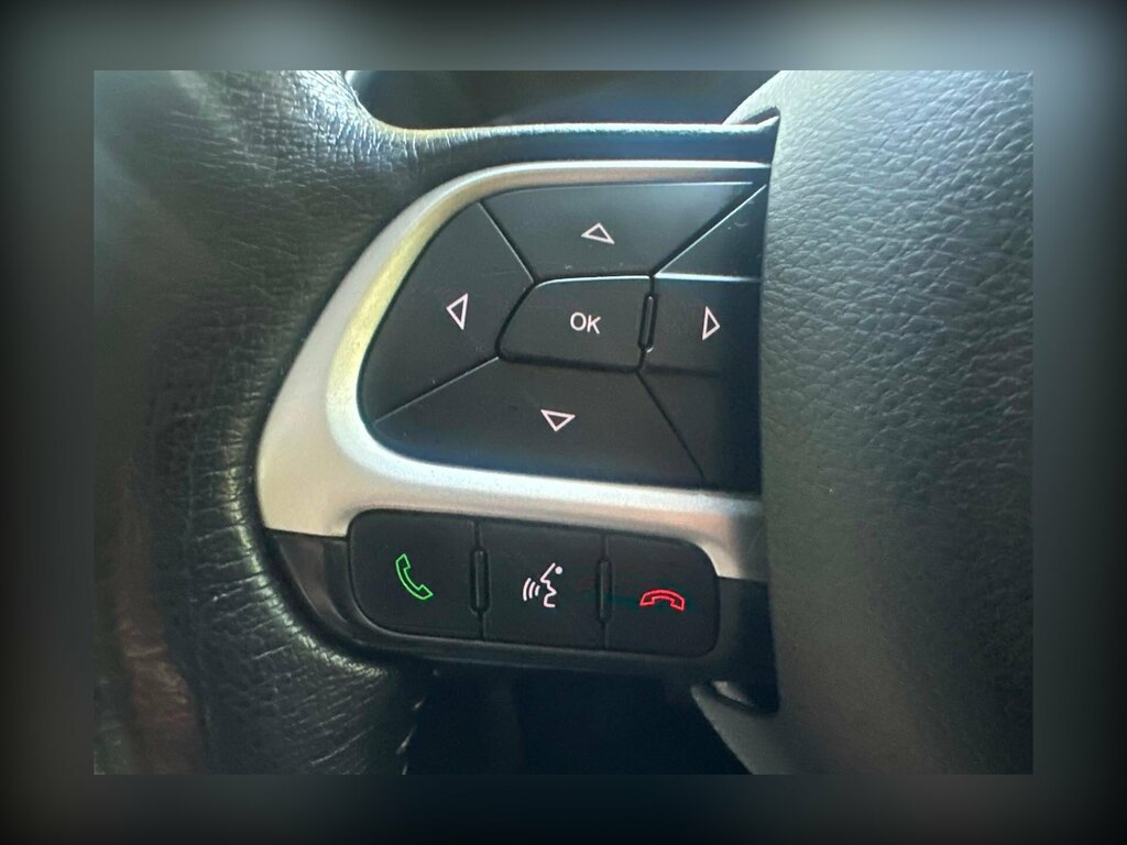 Jeep Renegade 1.6 Sport 108 Bhp Red #18