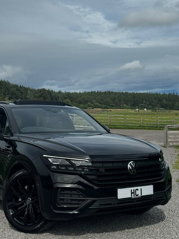 Volkswagen Touareg Suv 3.0 Tdi V6 Black Edition 2023 NU23WVW Black #2