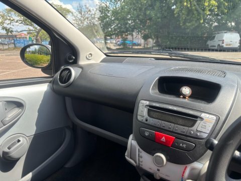 Toyota Aygo Black Black #18