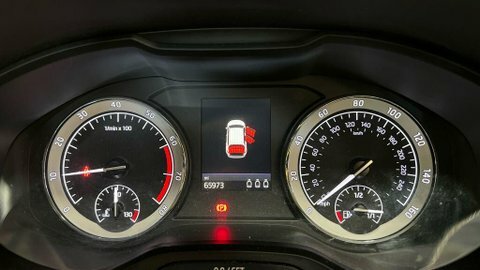 Skoda Karoq 2.0 Tdi Se L 4X4 Black #12