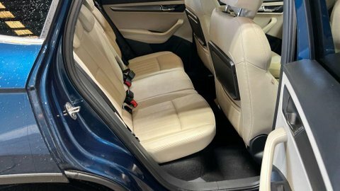 Skoda Karoq 2.0 Tdi Se L 4X4 Black #10