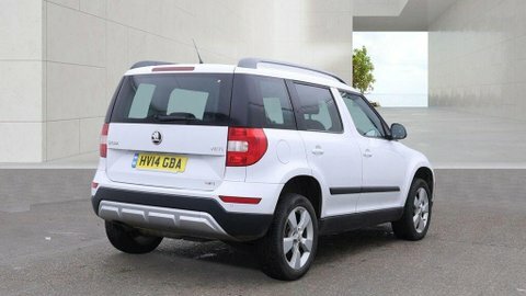 Skoda Yeti 2.0 Tdi Se White #4