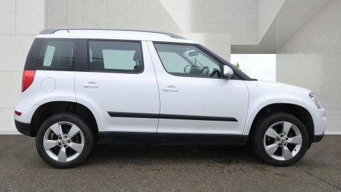 Skoda Yeti 2.0 Tdi Se White #5