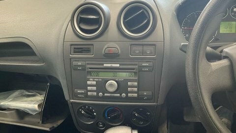 Ford Fiesta Fiesta Ghia Black #13