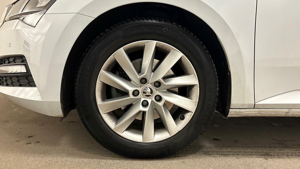 Skoda Superb 2.0 Tdi Se Technology Estate Dsg Euro 6 White #5